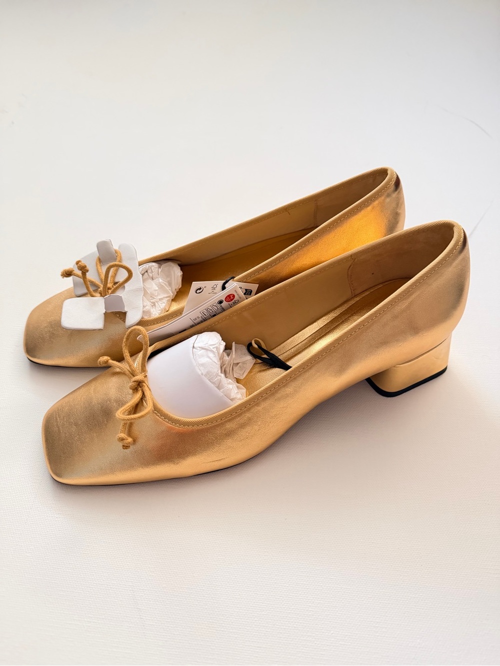 Zara Gold Metallic Leather Ballet Flats with Bow – Size 39 / US 8 (NWT)
